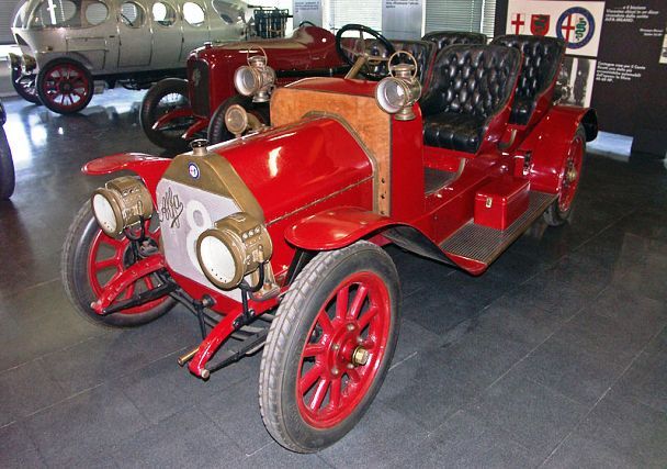 Alfa Romeo 1910 13 Waiting For The 4c 低徊趣味