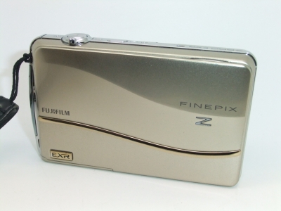 コンパクトデジタルカメラ　Z800EXR