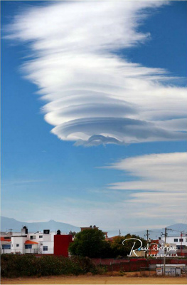 lenticular-clouds-mexico-2015.jpg